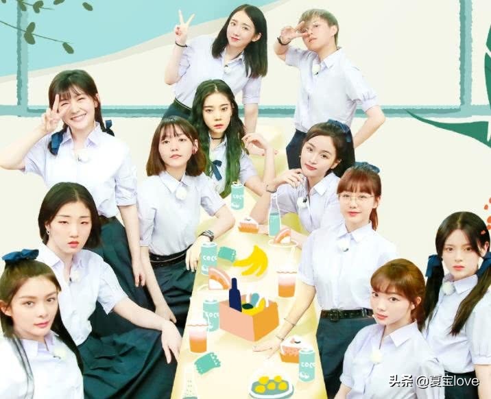 火箭少女录节目时，谁注意杨超越鞋子咋了？有