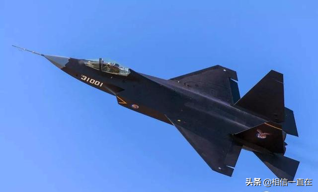 歼31首飞7年仅生产2架原型机，还有希望成为舰载机吗？