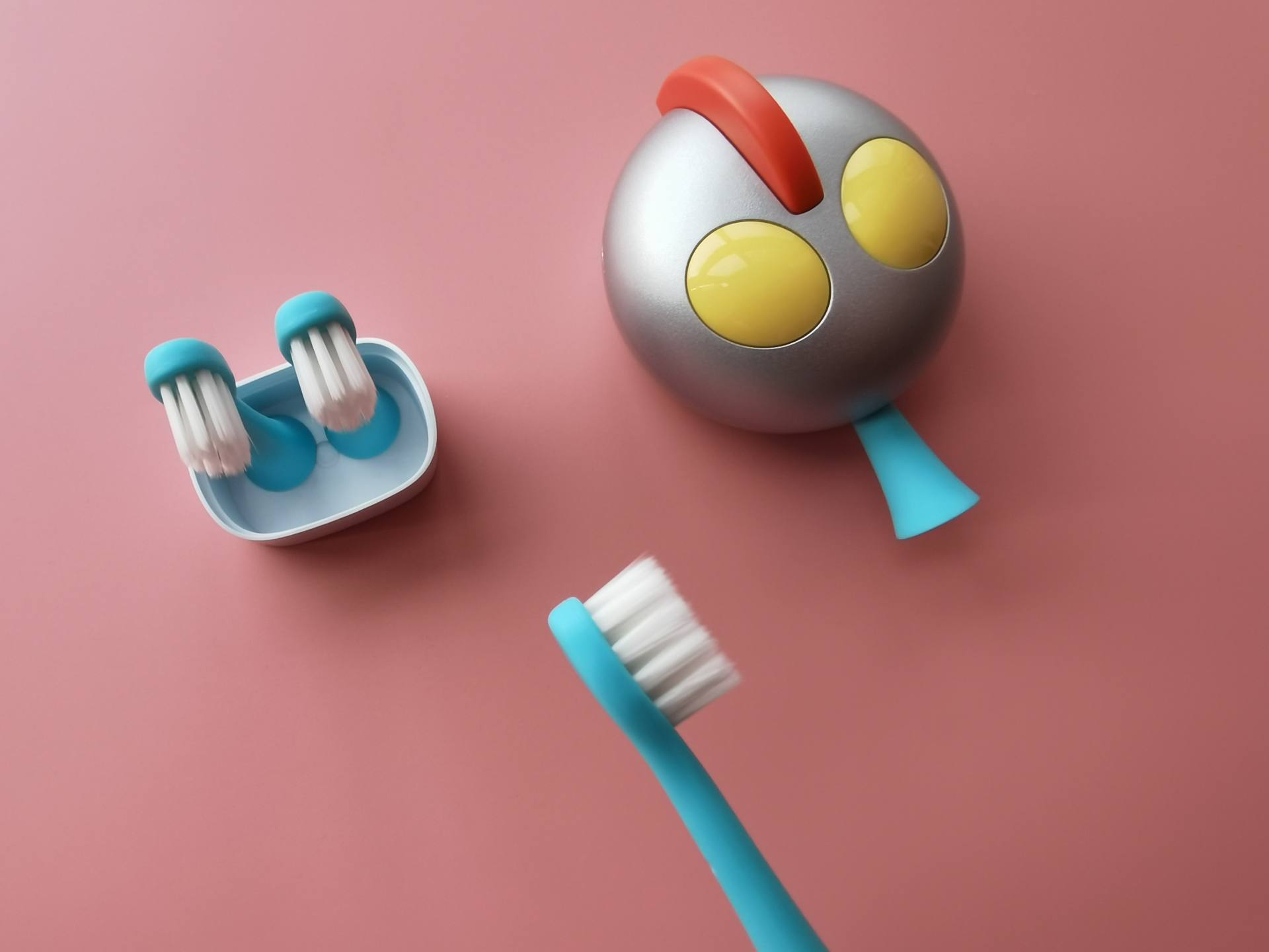 儿童电动牙刷怎么选？COMBO咸蛋超人联名款贴心呵护宝宝稚嫩牙齿