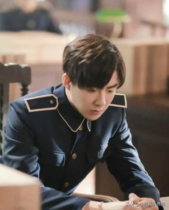 明星穿上制服:胡歌、罗云熙、王一博、肖战等