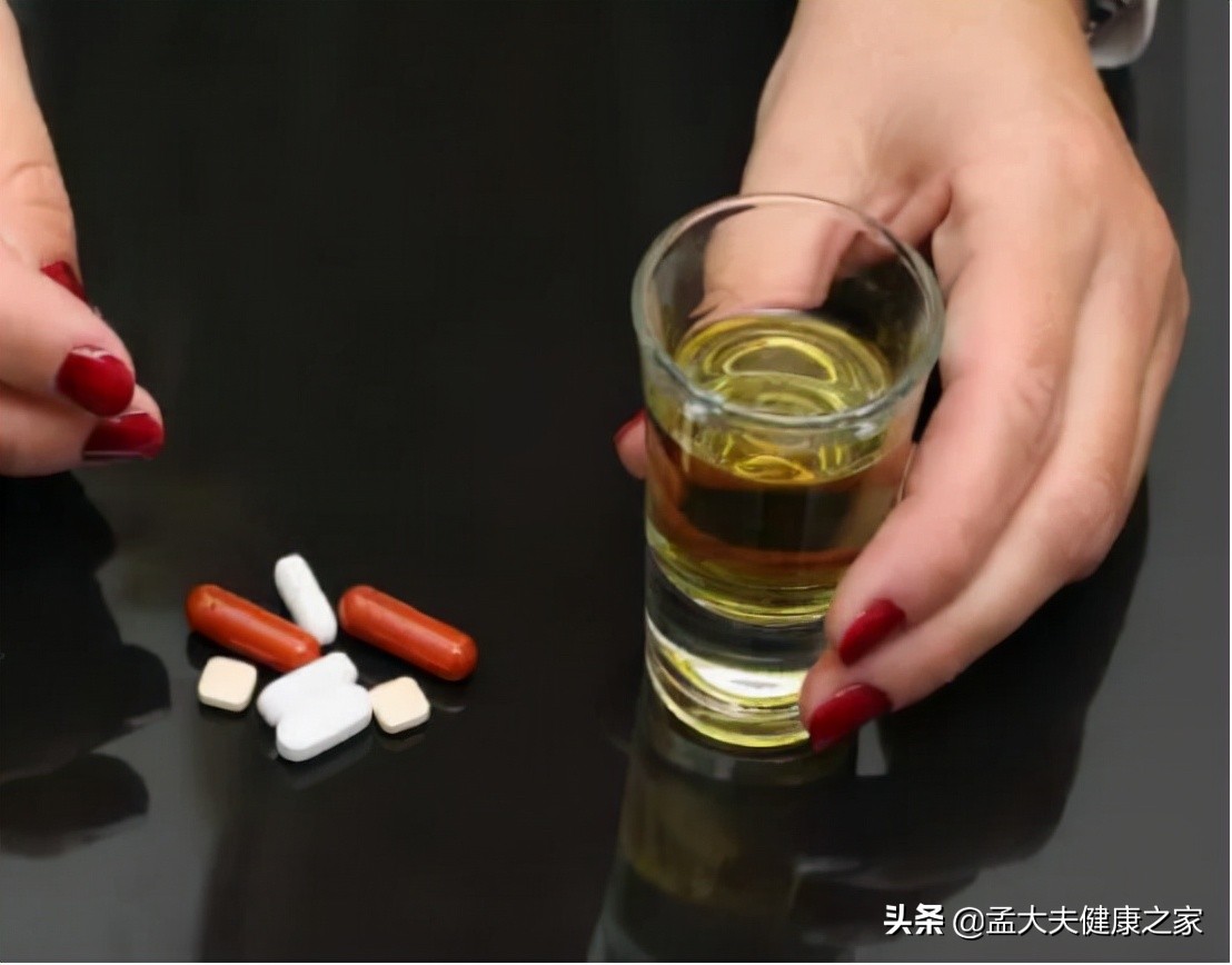 除了吃頭孢不能喝酒，還有5種藥吃完也不能喝酒，告訴你的酒友