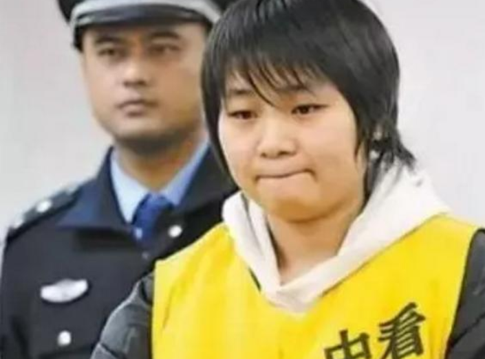 解析2009年中山弑亲案：19岁少女勒死父母，被捕时称帮他们解脱