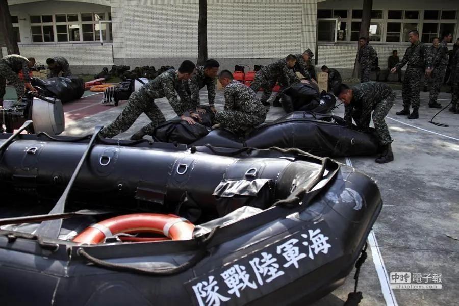 蔡英文真敢“以武谋独”？台湾媒体人这样解读