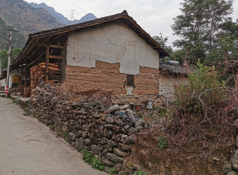 那片大山，那所医院，那个我