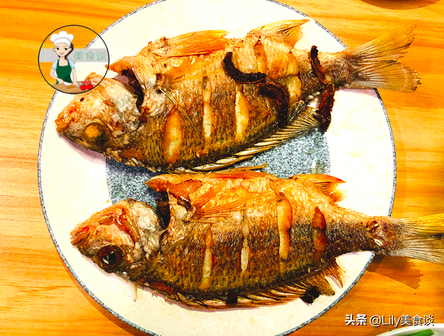 图片[2]-晚餐做法：蒜蓉炒空心菜+香煎立鱼+鸡腿节瓜汤-起舞食谱网
