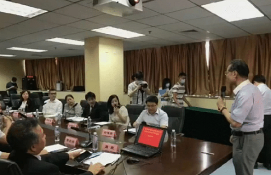 辛巴再次做公益，为钟南山医学基金捐款600万，