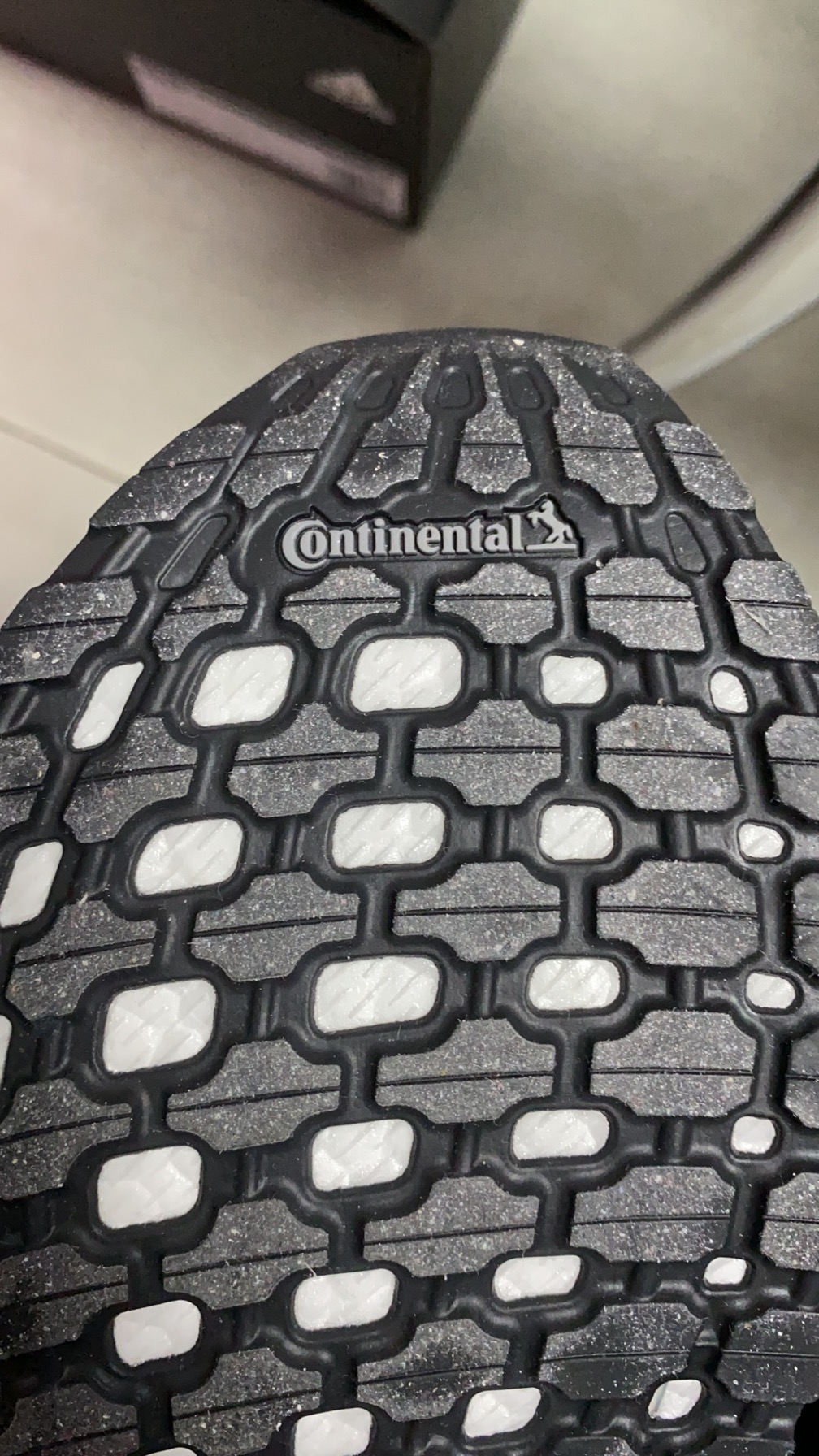 ���ϴ�˹ULTRA BOOST20�������