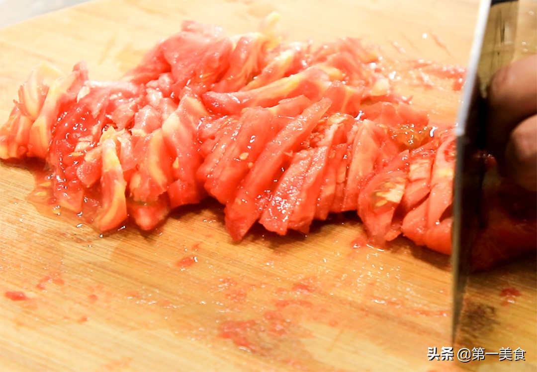 图片[3]-河南人都爱喝的“番茄疙瘩汤”做法 口感劲道 酸甜开胃-起舞食谱网
