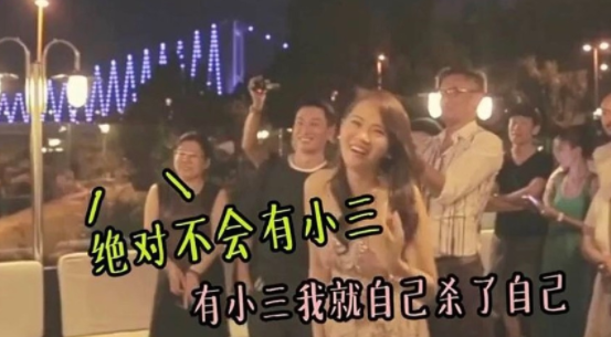 與前夫戀愛(ài)14年結(jié)婚，與現(xiàn)任約會(huì)兩次談結(jié)婚，伊能靜為何嫁給秦昊
