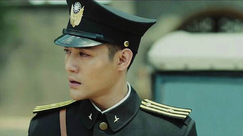 《清平乐》《猎狐》一番霸屏，但王凯离顶级演