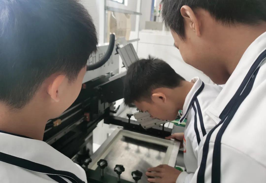 「校园纪事·北海中职·智能制造专业」愿我们的激情不退散