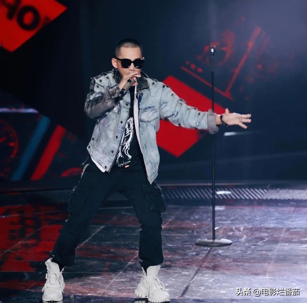 播放热度第3！这档新节目，牵扯出了半个娱乐圈