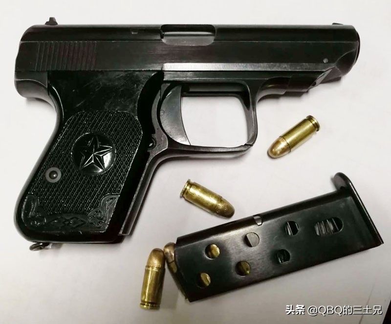 先天不足的77式手枪，为何还装备近40年，它比64式有何优势