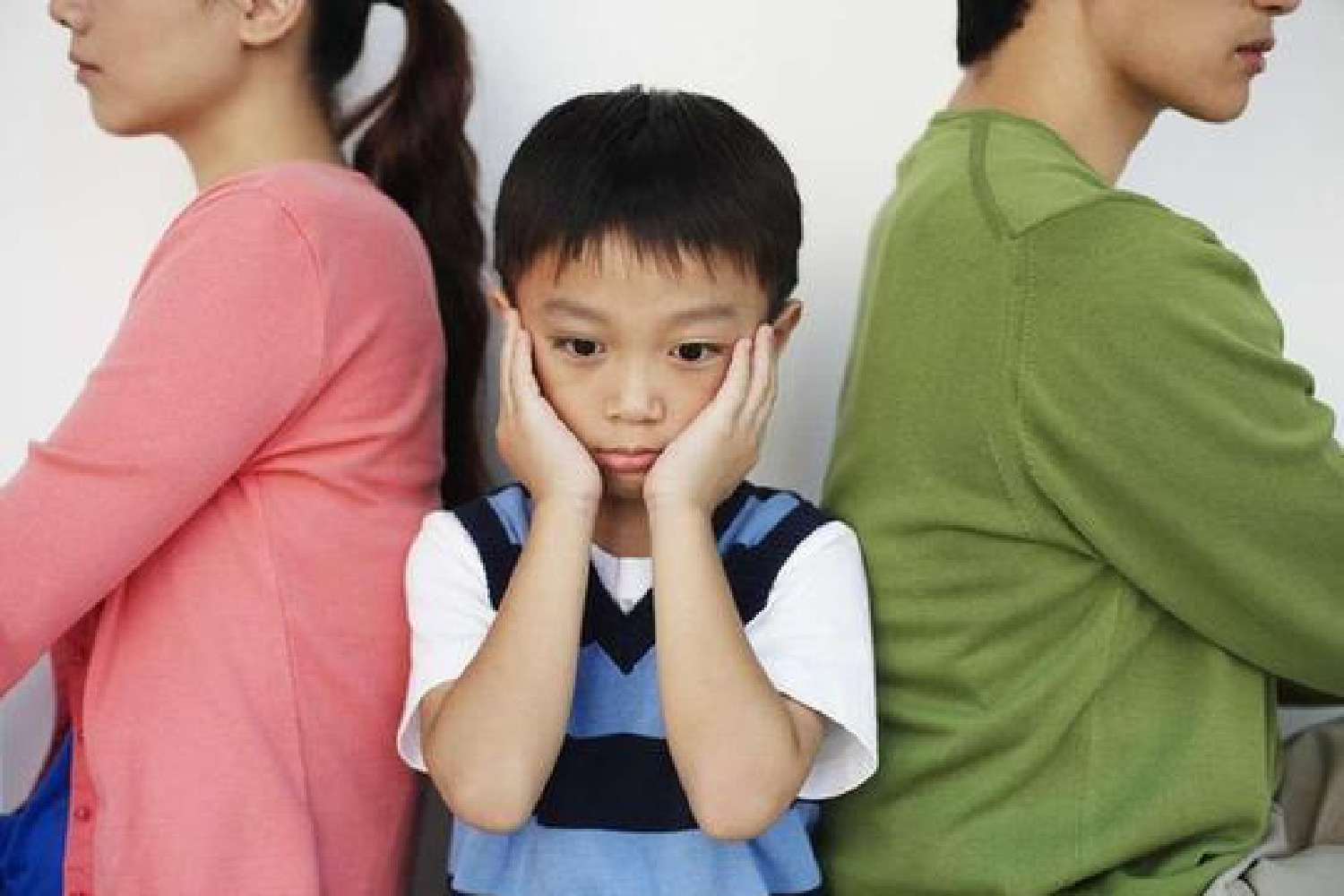 《爸爸回來了》8年後，甜馨暴風式成長，父母離婚沒耽誤她變優秀