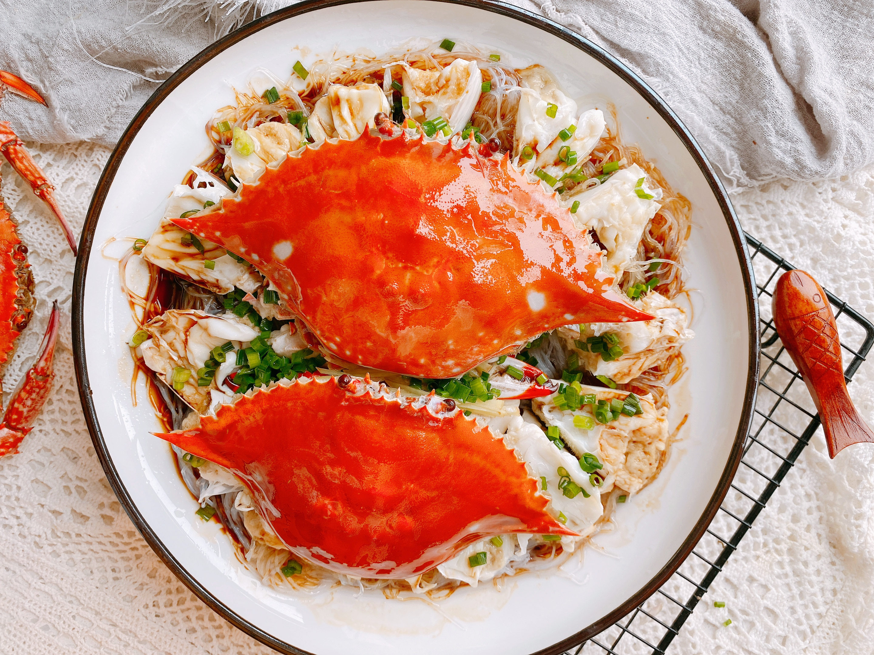 江浙沪时令菜“葱油梭子蟹”，掌握2点，肉质细嫩，鲜得掉眉毛