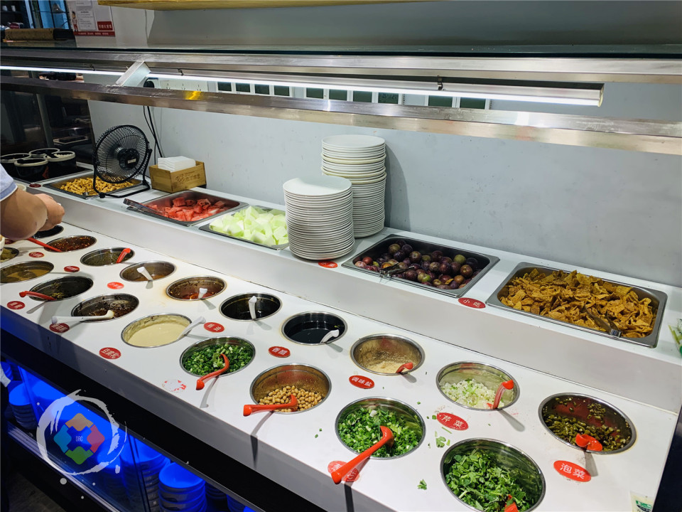 重庆最成功的美食店：全国品牌超过40个，如今向海底捞发起挑战