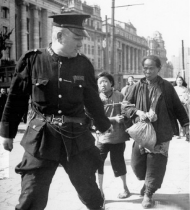 1953年，广州一妇女来到中南海要见周恩来：我是周总理的假扮妻子