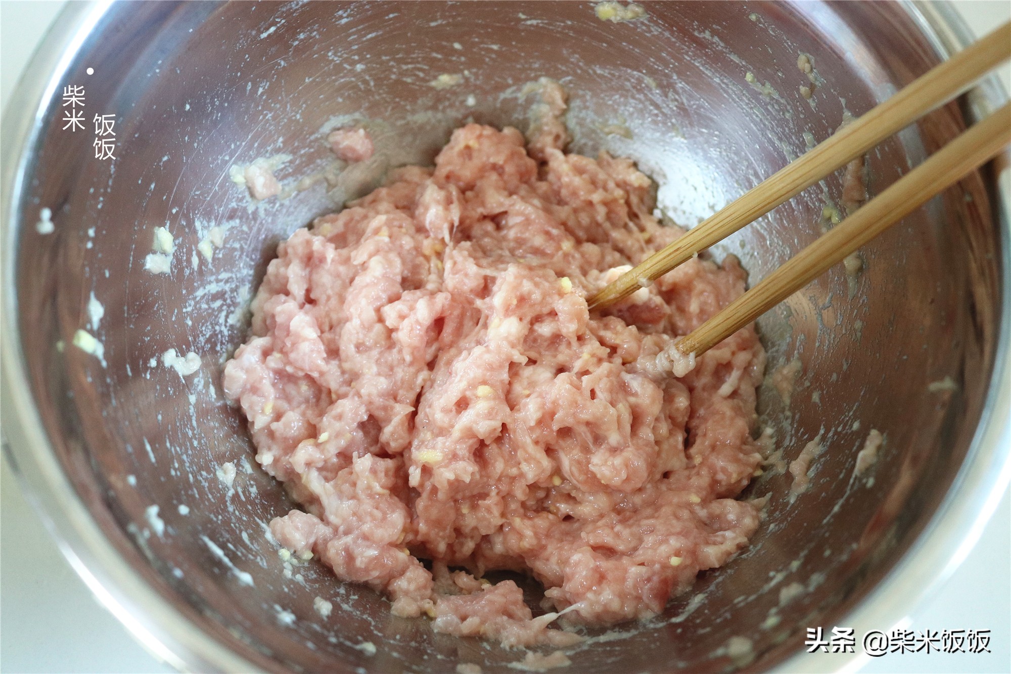 想吃大肉包，手把手教你在家做，香軟不塌陷，咬一口滿嘴肉湯