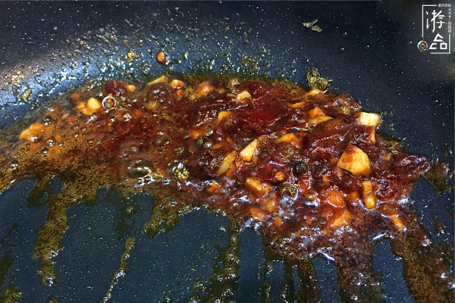 回锅肉该怎么做？外地游客不要辣椒，与厨师发生争执，还报了警