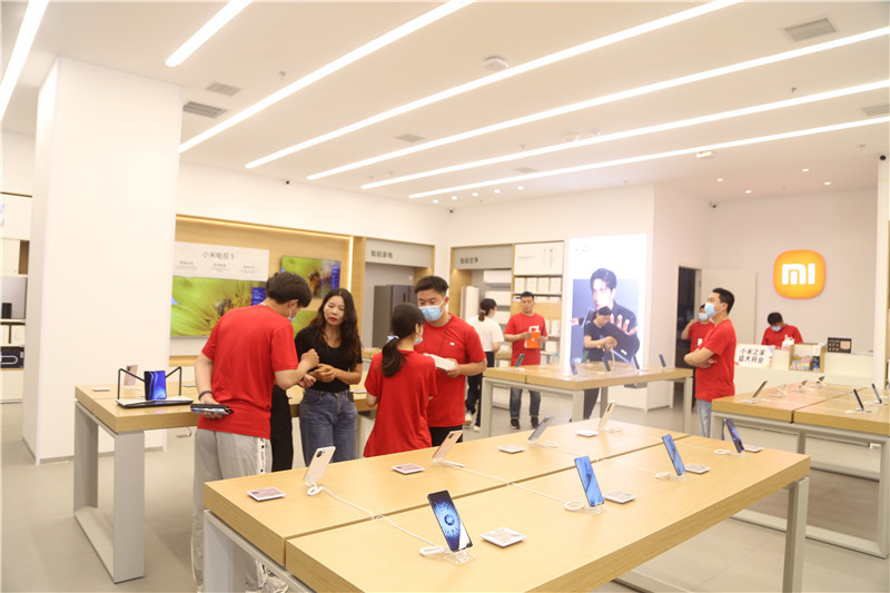 小米阜阳吾悦广场店盛大开业