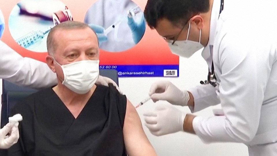 又想挑事？ BBC記者給醫生下套，只為抹黑中國疫苗