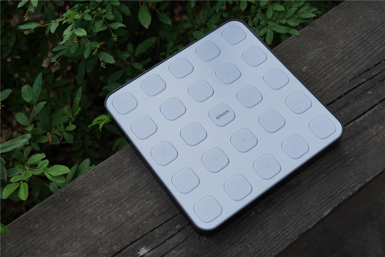 计客智能空间四子棋多维度的互动对战乐趣多多
