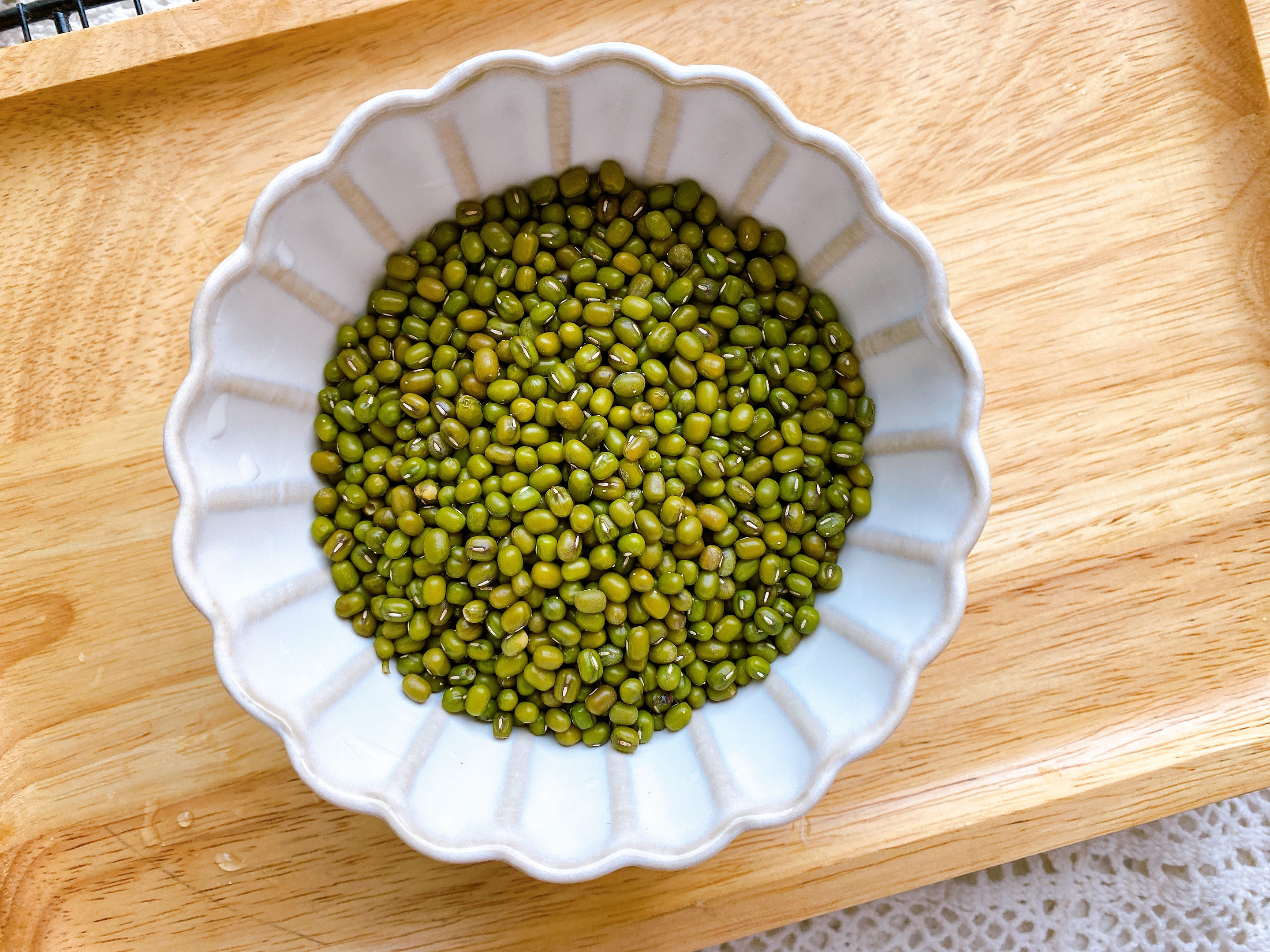 2节莲藕1把绿豆，炖出最适合秋天的汤，清热降火健脾补钙，超好喝