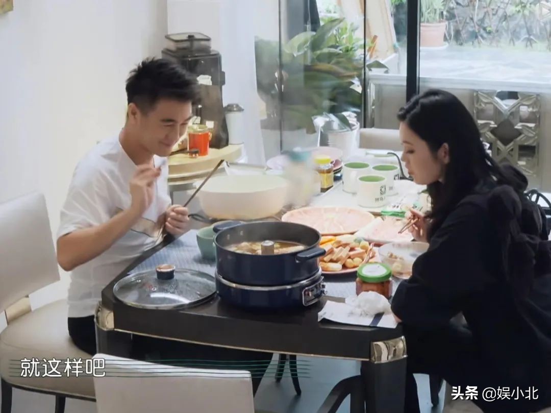 五天吃五顿火锅，没佣人的生活难自理？何猷君