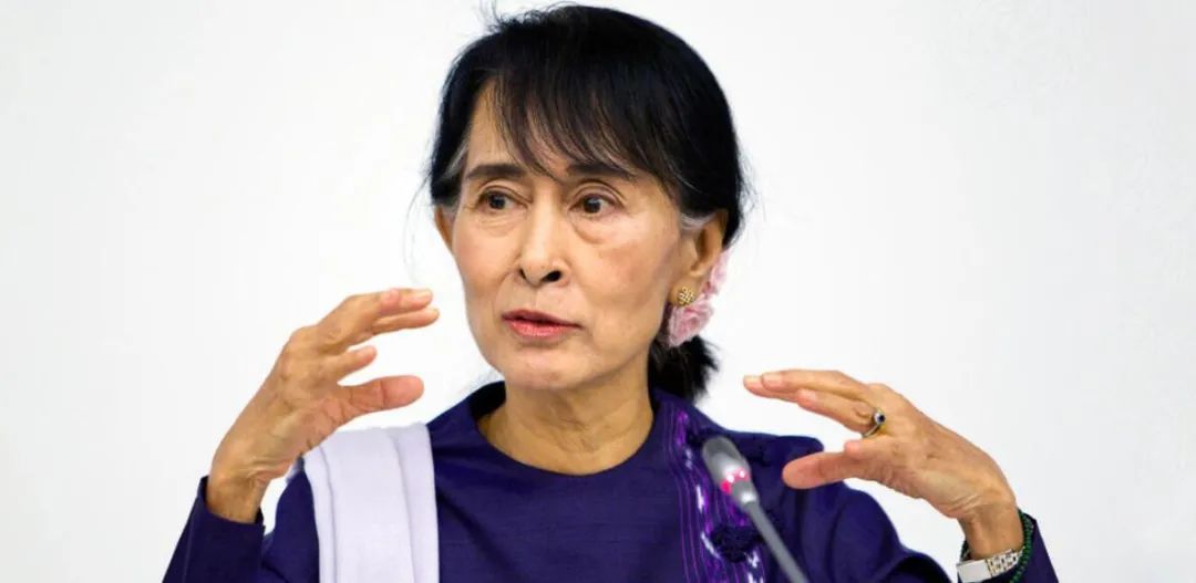 " fast give " do obeisance to ascend: Get ready to strengthen cooperation with China; This harbor " have a background " will enter punishment blame; Li Zhiying Huang Zhifeng today arraign