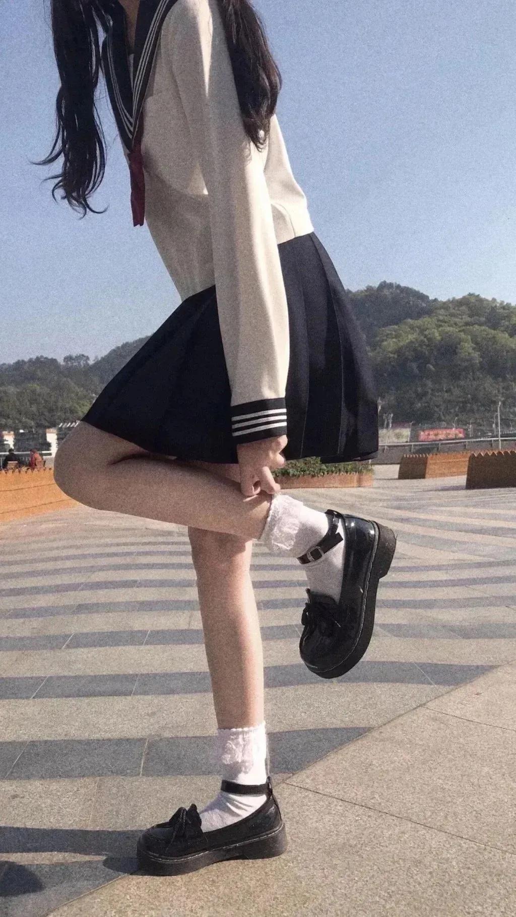 美女壁纸 爱你不是两三天图片