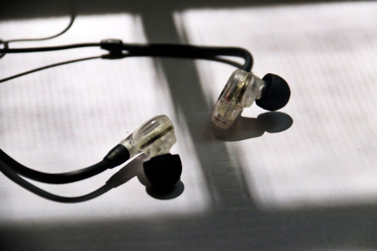 要换耳机了：森海塞尔IE 100 PRO享受有线与蓝牙间的自由切换