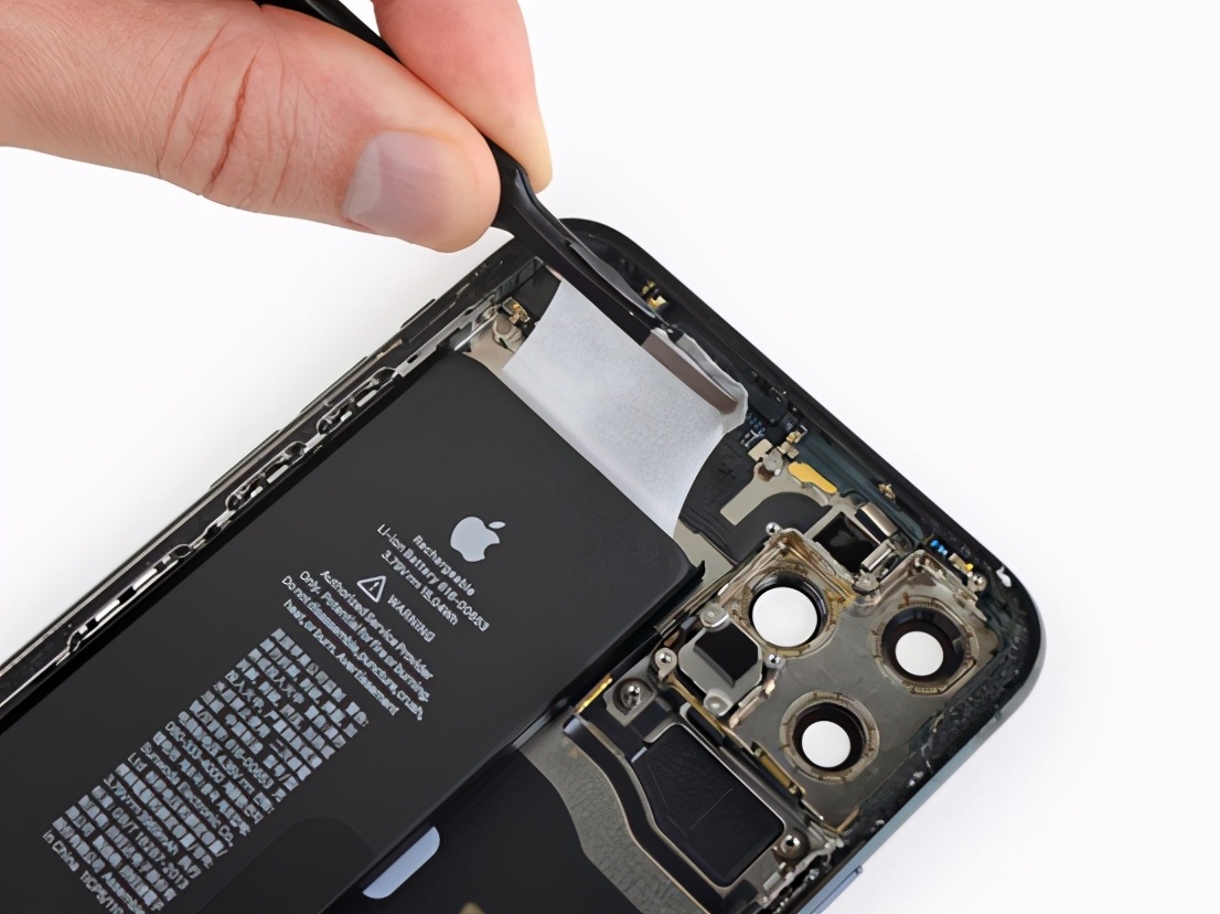 跌破4000元，iPhone 11价格新低，你会购买吗？