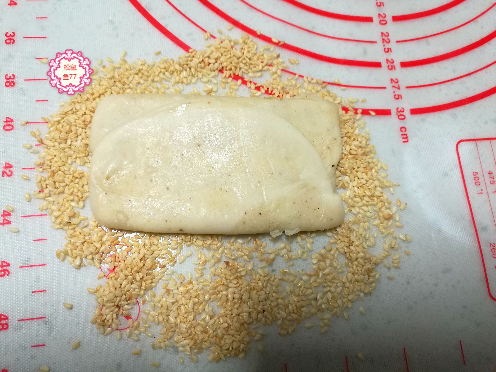 一捏就碎，一碰就掉渣兒，一吃倍儿香的油酥小燒餅，做法超簡單