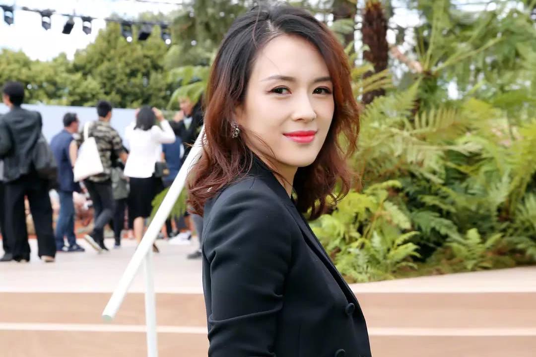 闫妮僵硬、潘粤明胖、刘涛招人烦，中年演员们到底咋了？