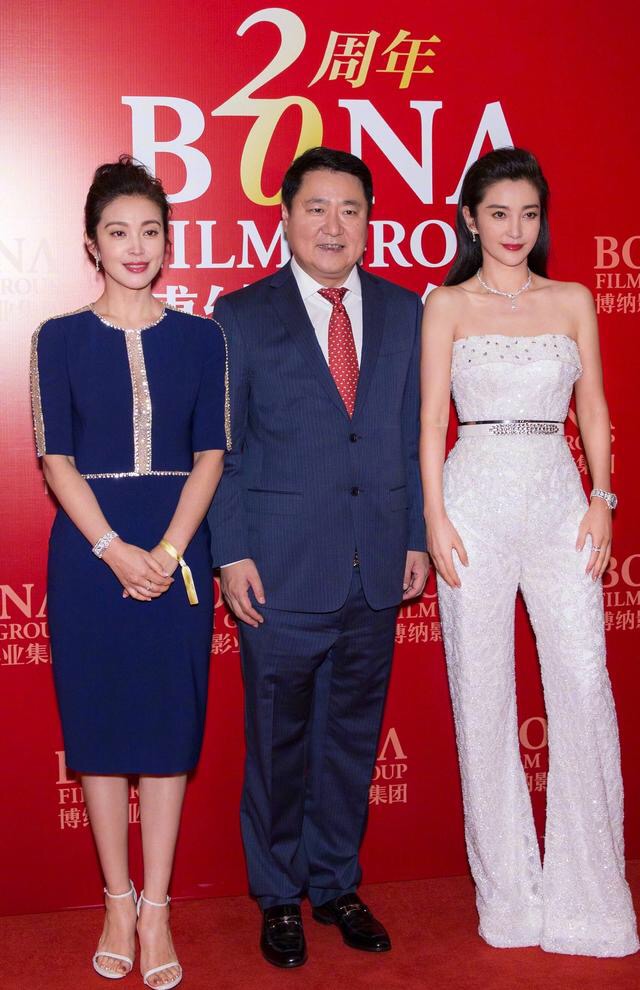 李冰冰带妹妹李雪上综艺，李氏姐妹花气质不同，姐姐甜美妹妹御姐