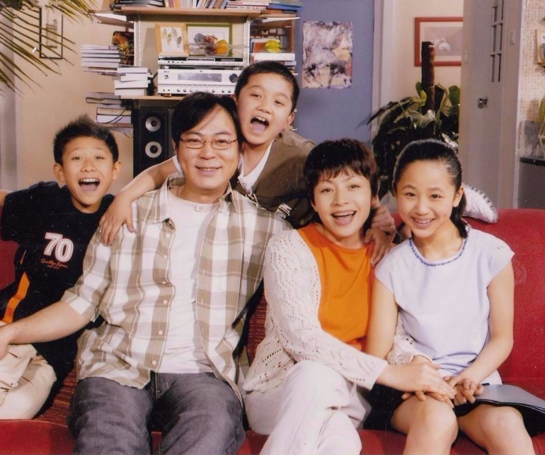 家有儿女：谁还记得小雨？他跟关晓彤合作，瘦身成功后帅到不敢认