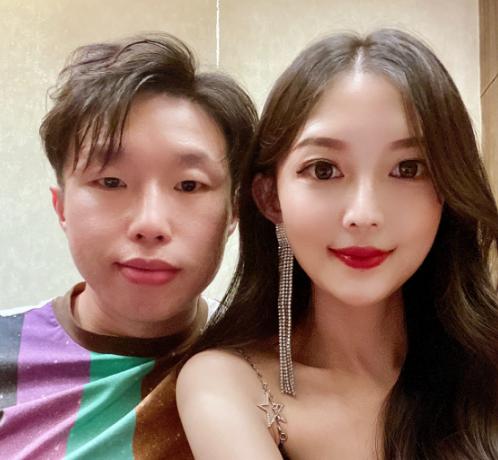 德云社明星陪妻子产检，举动被吐槽“没素质”