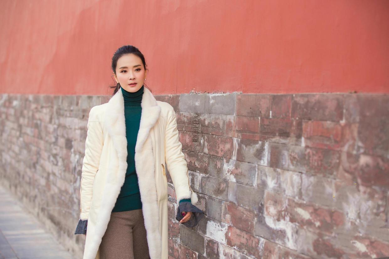 “晴格格”现身故宫？出道这么多年气质依然出