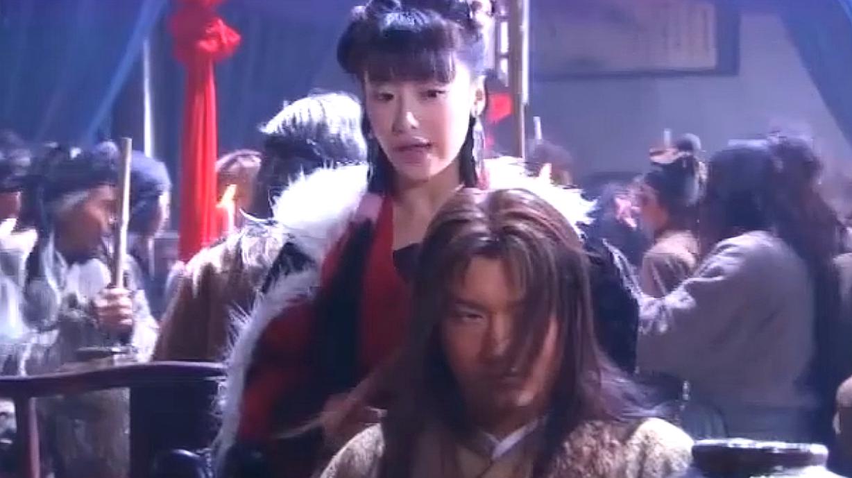 在金庸小说里，为何丐帮存在感越来越低，直至