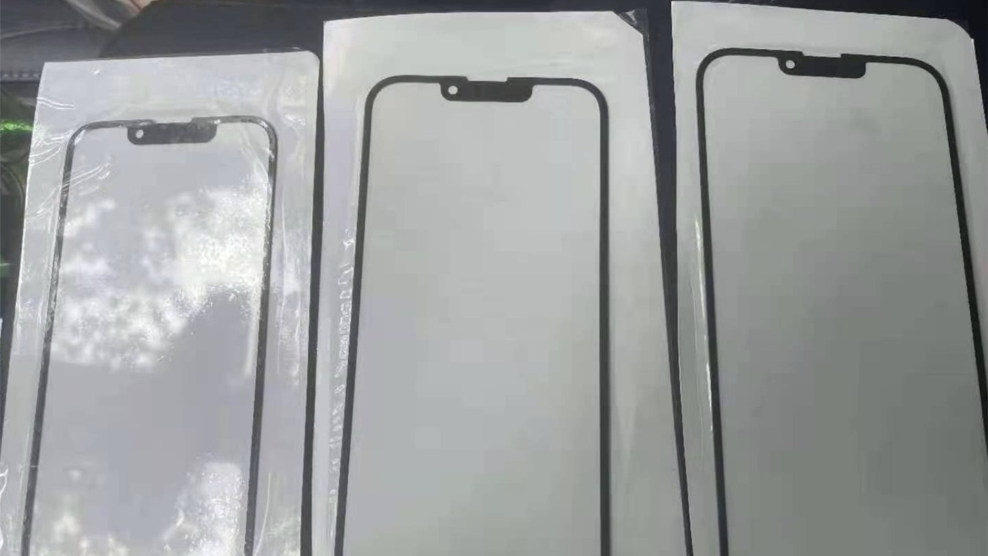 苹果12就是炮灰！iPhone13外形曝光，刘海真的变小了？