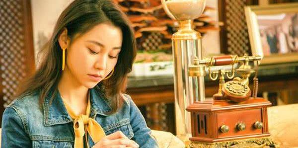 她是上戏校花，从模特到演员，主演多部热剧都