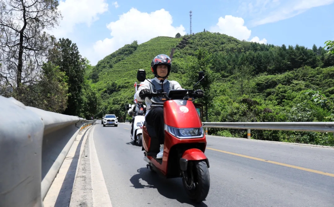 6款长续航系列车型，一次充电能跑120公里以上，你最看好谁？