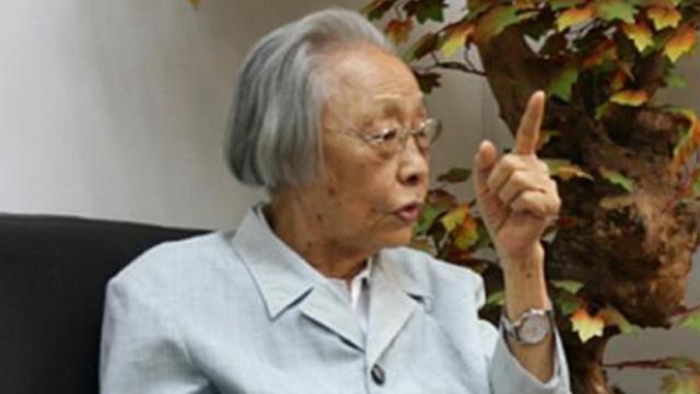 萧克之妻蹇先佛：18岁参军，长征路上生孩子，今