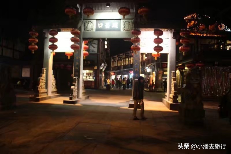 来重庆旅游，游客必打卡的10大网红地，你去了几个