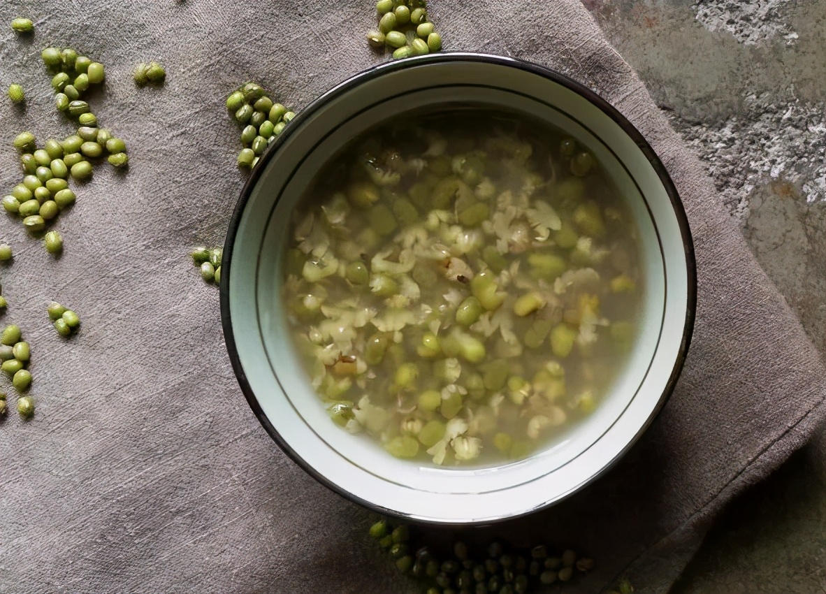煮綠豆湯，總是耗費太長時間怎麼辦？ 學會一個妙招，十分鐘煮好