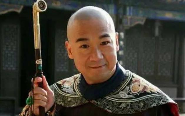 纪晓岚拐着弯的调戏和珅 乾隆进退两难！和珅真