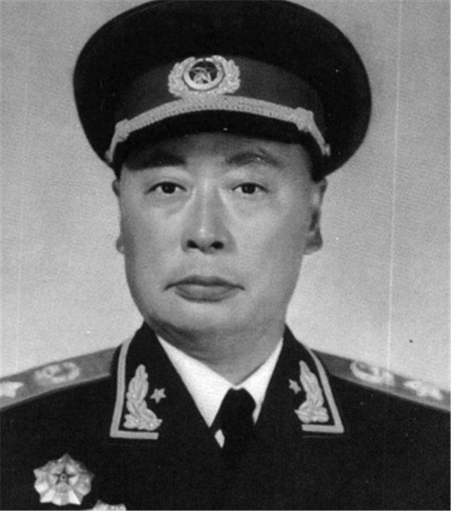1949年，回家被战士挡在门口，生气的宋庆龄直冲三野司令部