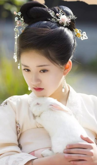 赵露思新剧《陈芊芊》即将上线，观众审美疲劳