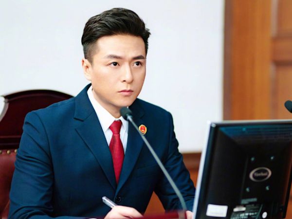 孙怡终于出新剧，搭档实力男主未播先火，网友:配角好抢眼