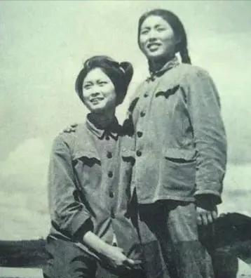 “国民大姐”敬一丹：嫁亿万富商，结婚40年，女